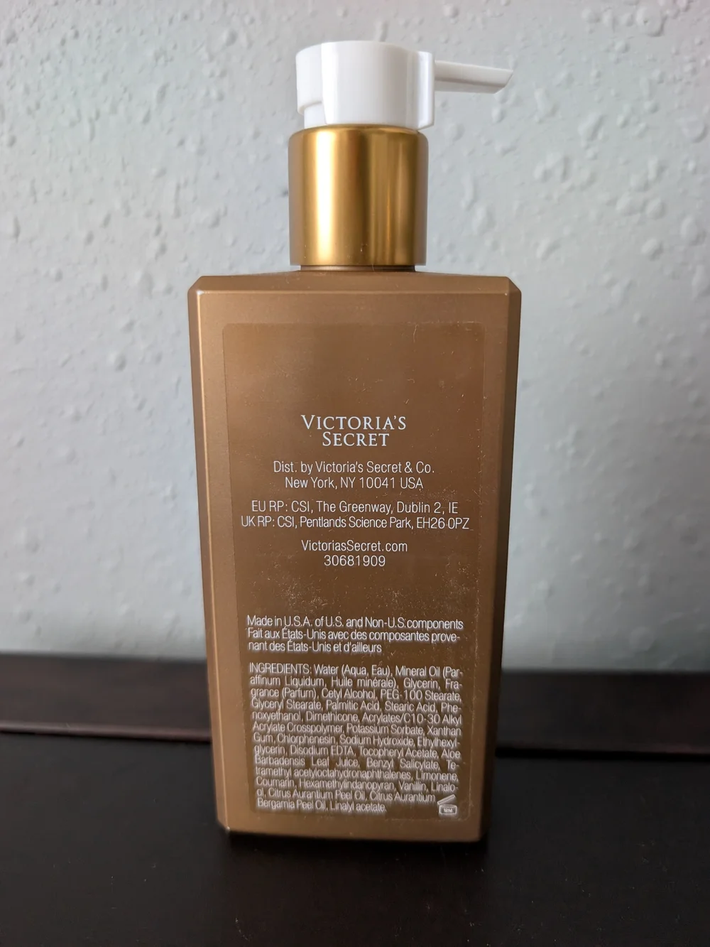 Victoria's Secret Bombshell Bronze Fragrance Lotion - Bronze